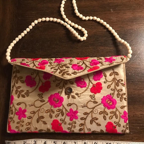 Embroidered woman’s purse. Beautiful embroidery. - Picture 2 of 5
